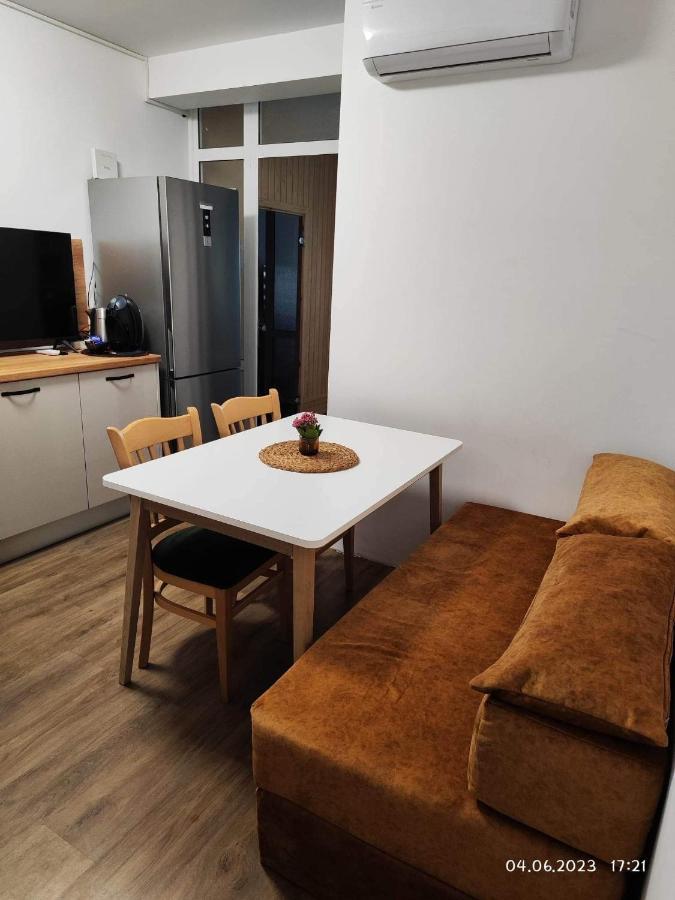 Dety'S Apartment Burgas Luaran gambar